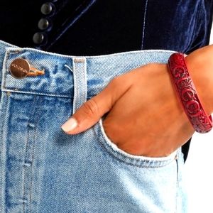 Gucci authentic red wood bracelet. Box and dustbag included.